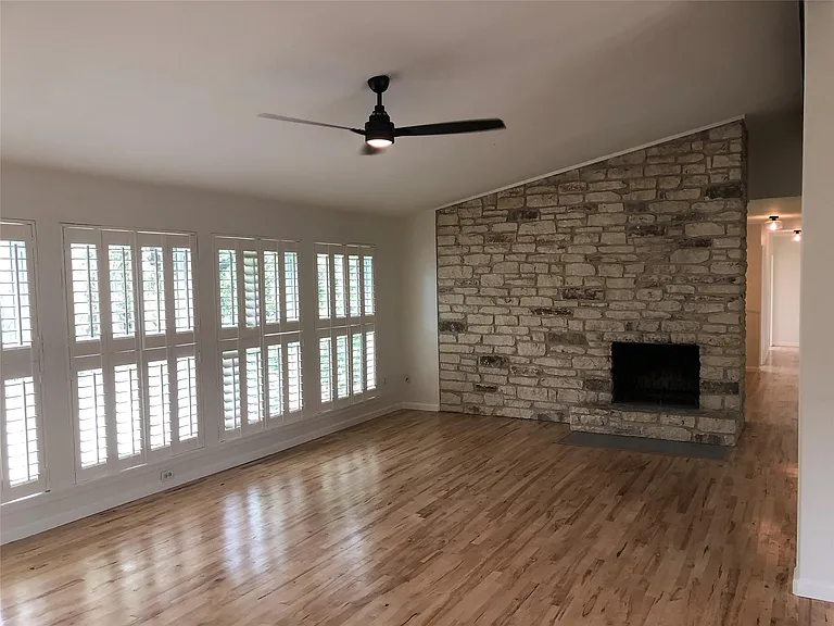 809 Malabar St — Photo 14