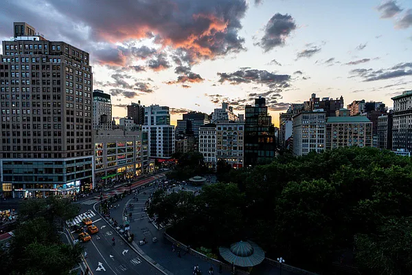 Sold by Level Group | media 39