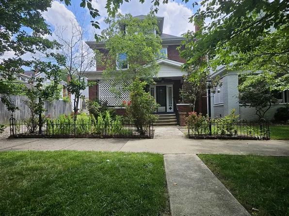 1212 7th St, Huntington, WV 25701