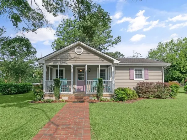 216 S Faison Ave, Faison, NC 28341