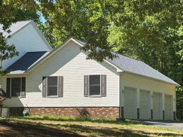 23773 Meredith Ct, Hollywood, MD 20636