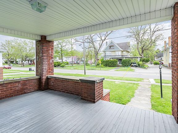 5th image of 490 E Church St