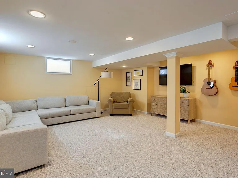 9331 Whiskey Bottom Rd — Photo 14