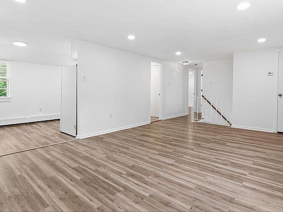 5th image of 343 Summer Ave