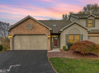 6433 Whisper Wood Ln, Harrisburg, PA 17112