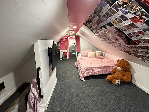 5th image of 309 Jeffries St Floor 2