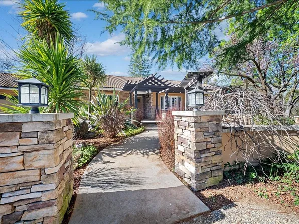 16035 Running Springs Rd, Grass Valley, CA 95949