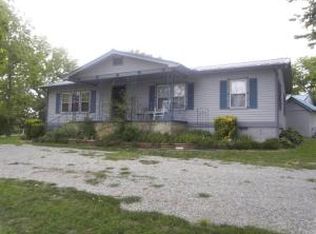 2703 Freedom Ln, Lead Hill, AR 72644