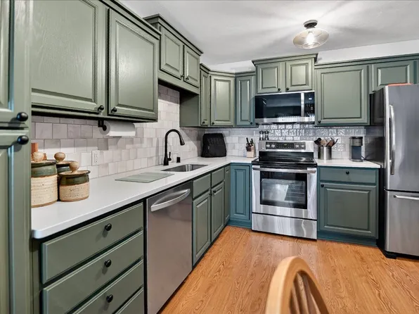 2341 Effingham Way, Sun Prairie, WI 53590