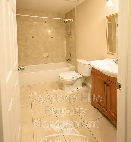 3 Ashby Ln — Photo 8
