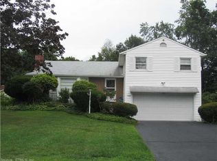 30 Hamlin Dr, West Hartford, CT 06117