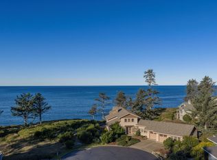 218 Sea Crest Pl, Otter Rock, OR 97369