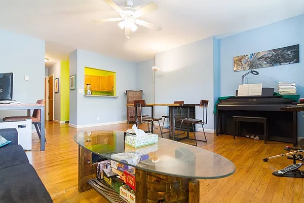 Rented by Avenues Real Estate | media 9