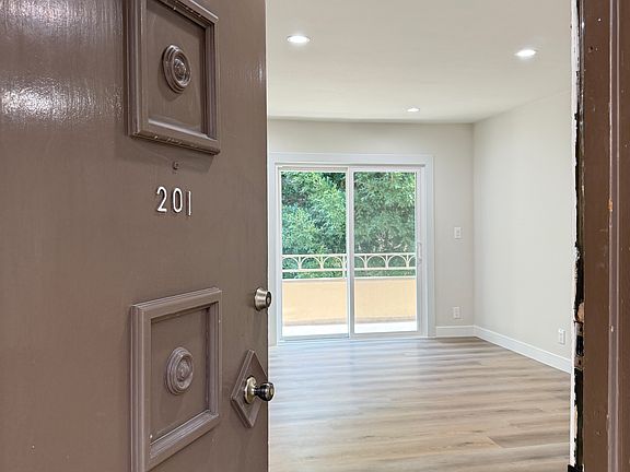 2nd image of 1835 Camden Ave APT 201