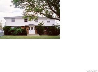 93 N Maplemere Rd, Amherst, NY 14221