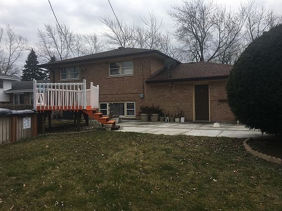 3rd image of 1046 E 169th St