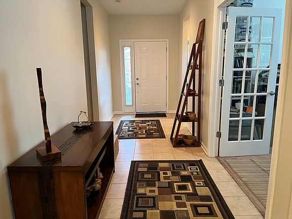 3rd image of 2862 Stoney Creek Dr