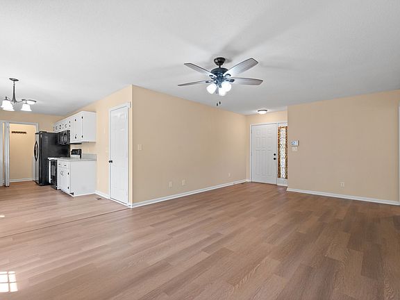 4th image of 306 Fitzgerald Dr