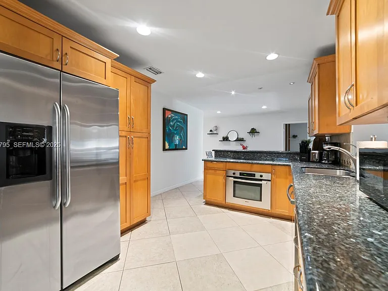 2708 Cleveland St — Photo 24