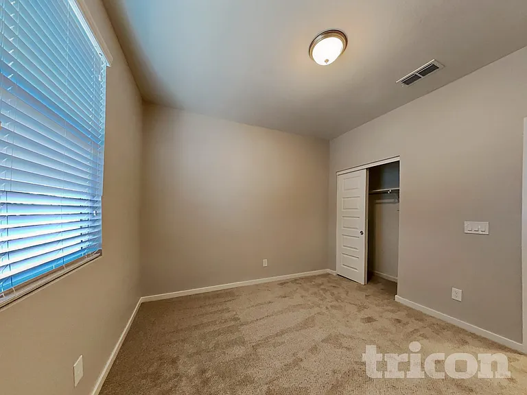 439 W Tenia Trl — Photo 12