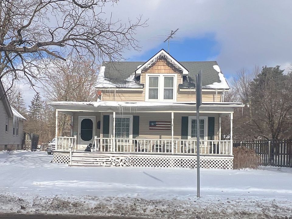 1st image of 573 E Flint St