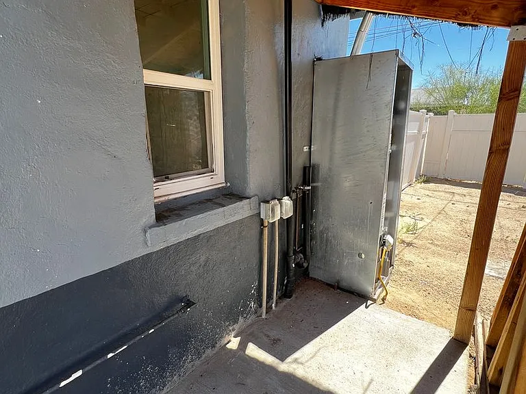 72061-72067 Joshua Dr — Photo 12