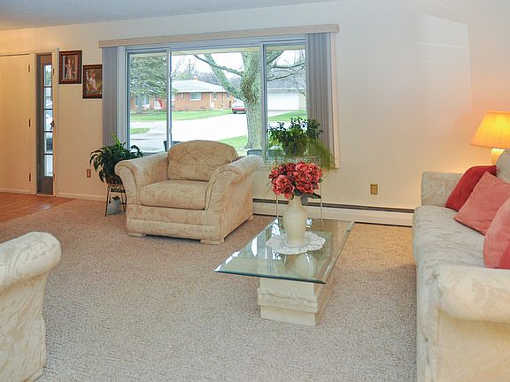 2nd image of 4774 Hepburn Pl
