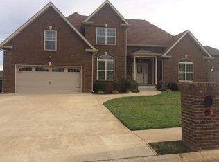 1505 Edgewater Ln, Clarksville, TN 37043