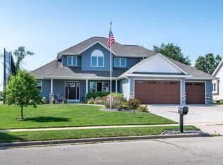 568 Lexington Dr, Oregon, WI 53575