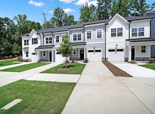 3352 Finchborough Ct, Charlotte, NC 28269