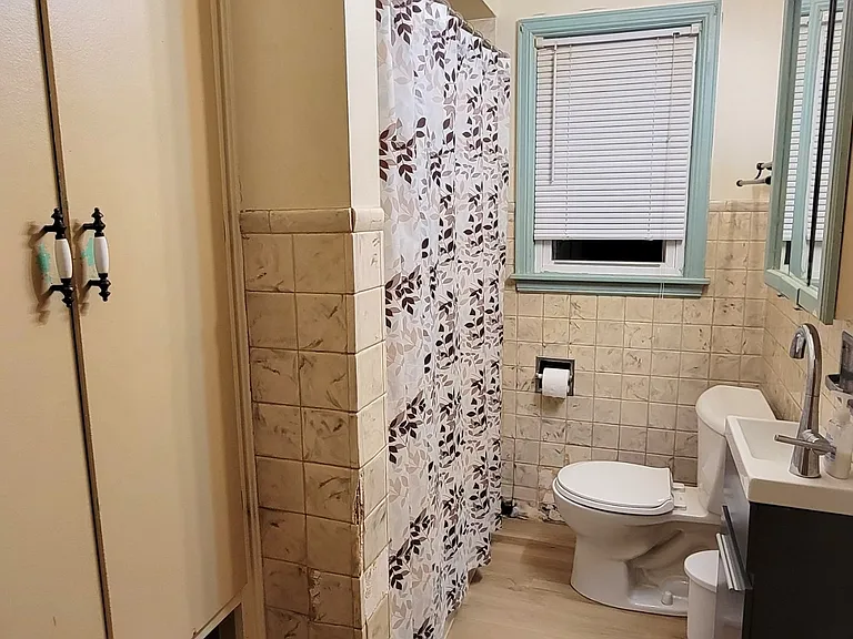1408 Torney Ave — Photo 11