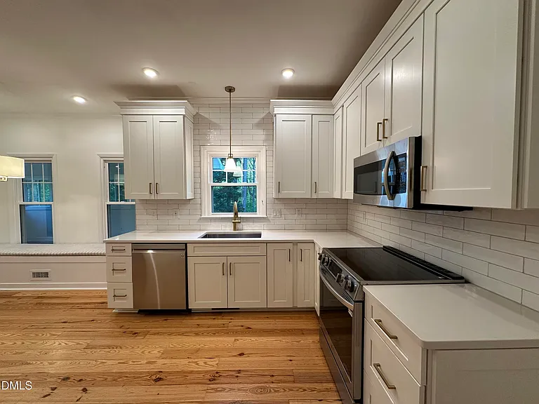 1612 Farmington Grove Dr — Photo 9