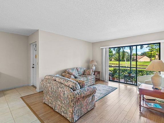 3rd image of 813 Sky Pine Way #H1