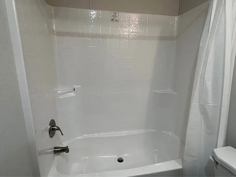 25213 Gratiot Ave #114 — Photo 8