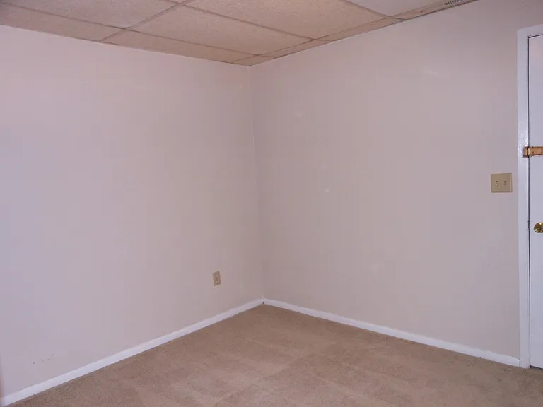 720 E Clay St — Photo 10