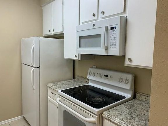 5th image of 10049 Westpark Dr APT 101