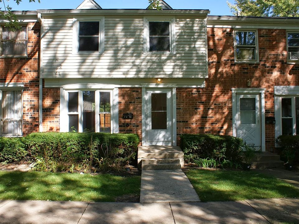 1st image of 2033 Duxbury Ct