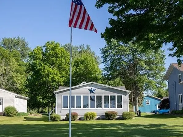125 Long Pond Rd, Rochester, NY 14612