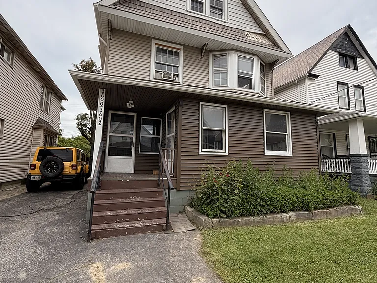 3802 Poe Avenue - Downstairs — Photo 15