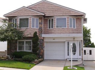 40 Bangor St, Staten Island, NY 10314