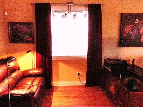 4th image of 471 E Bowen Ave Unit 3