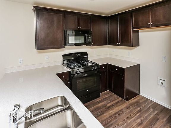 3rd image of 4115 Wintergreen Dr