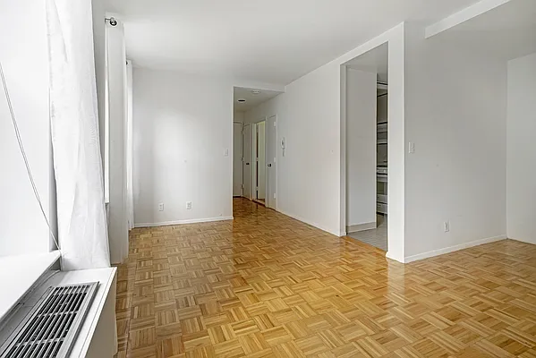 Rented by Compass | media 22