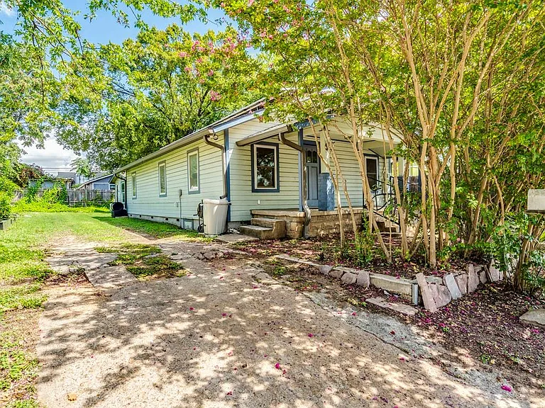 2314 Santa Rosa St — Photo 24