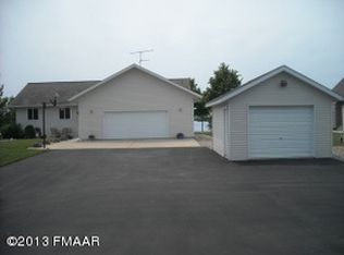 24988 Tri Lakes Dr, Pelican Rapids, MN 56572