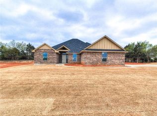 6933 Whirlaway Run, Guthrie, OK 73044