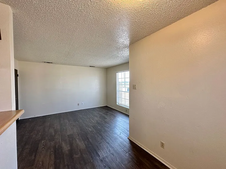 2104 N WS Young Dr — Photo 6