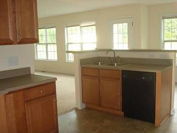 5th image of 129 Lee Trace Dr