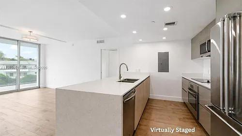 13800 Highland Dr Photo 1