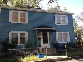 434 Joyce Ter N, Saint Petersburg, FL
